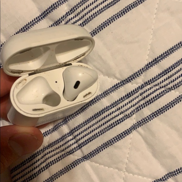 Apple AirPods 2nd gen